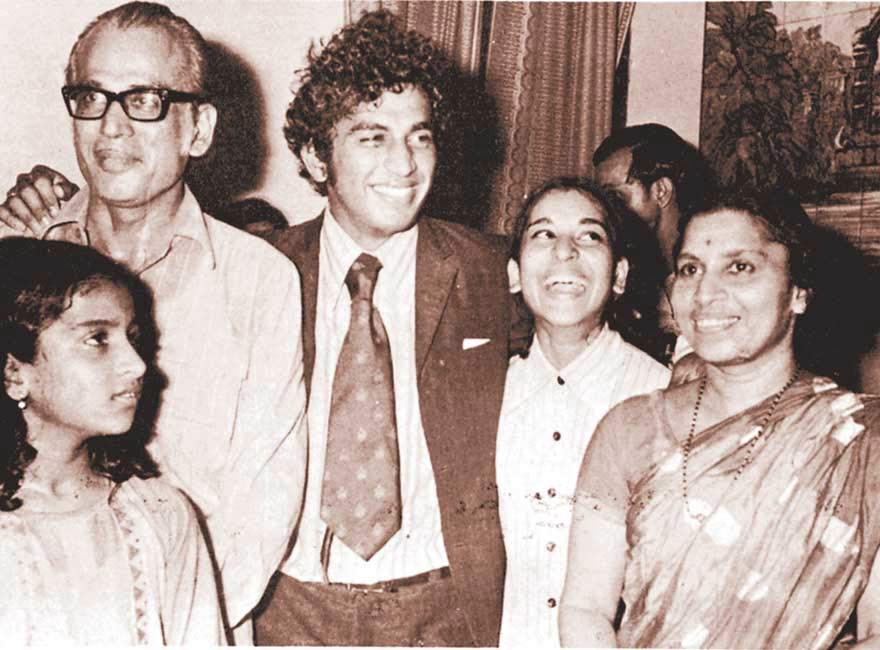 Sunil Gavaskar Family