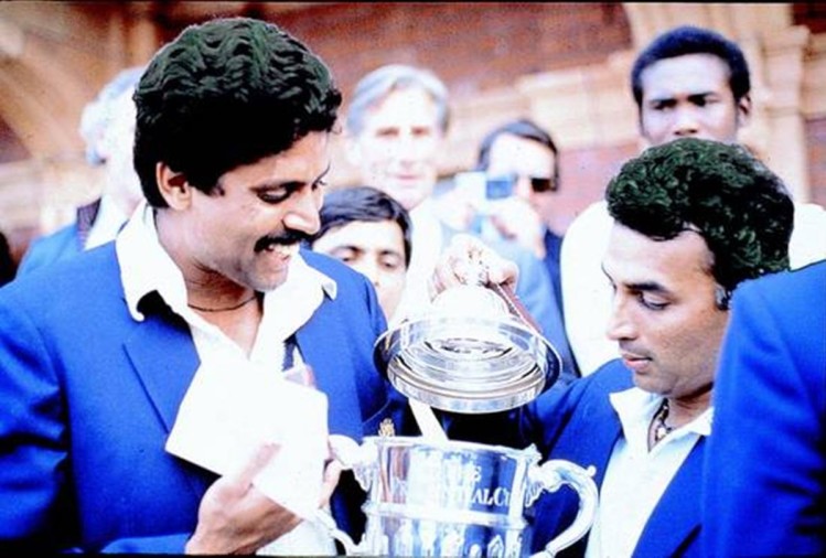 sunil-gavaskar_kapil dev