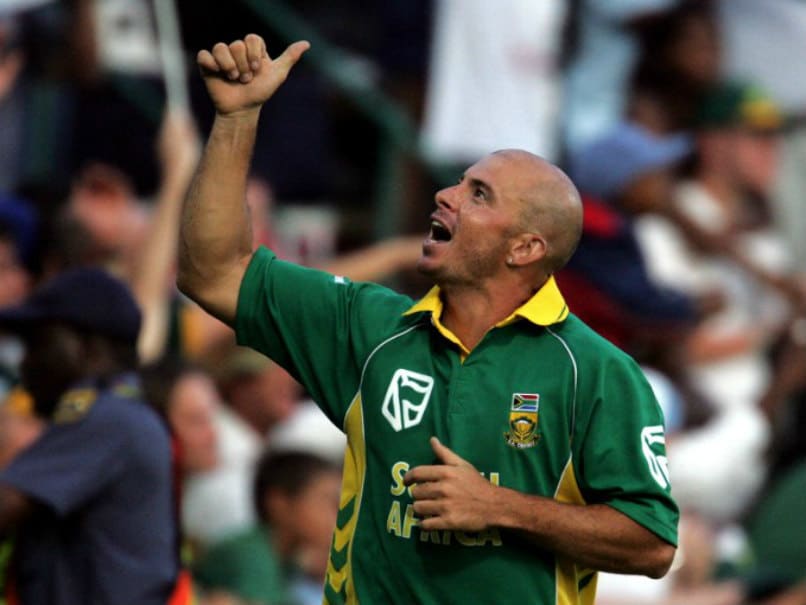 Herschelle Gibbs called Pakistani fans “animals” in 2007 Centurion Test
