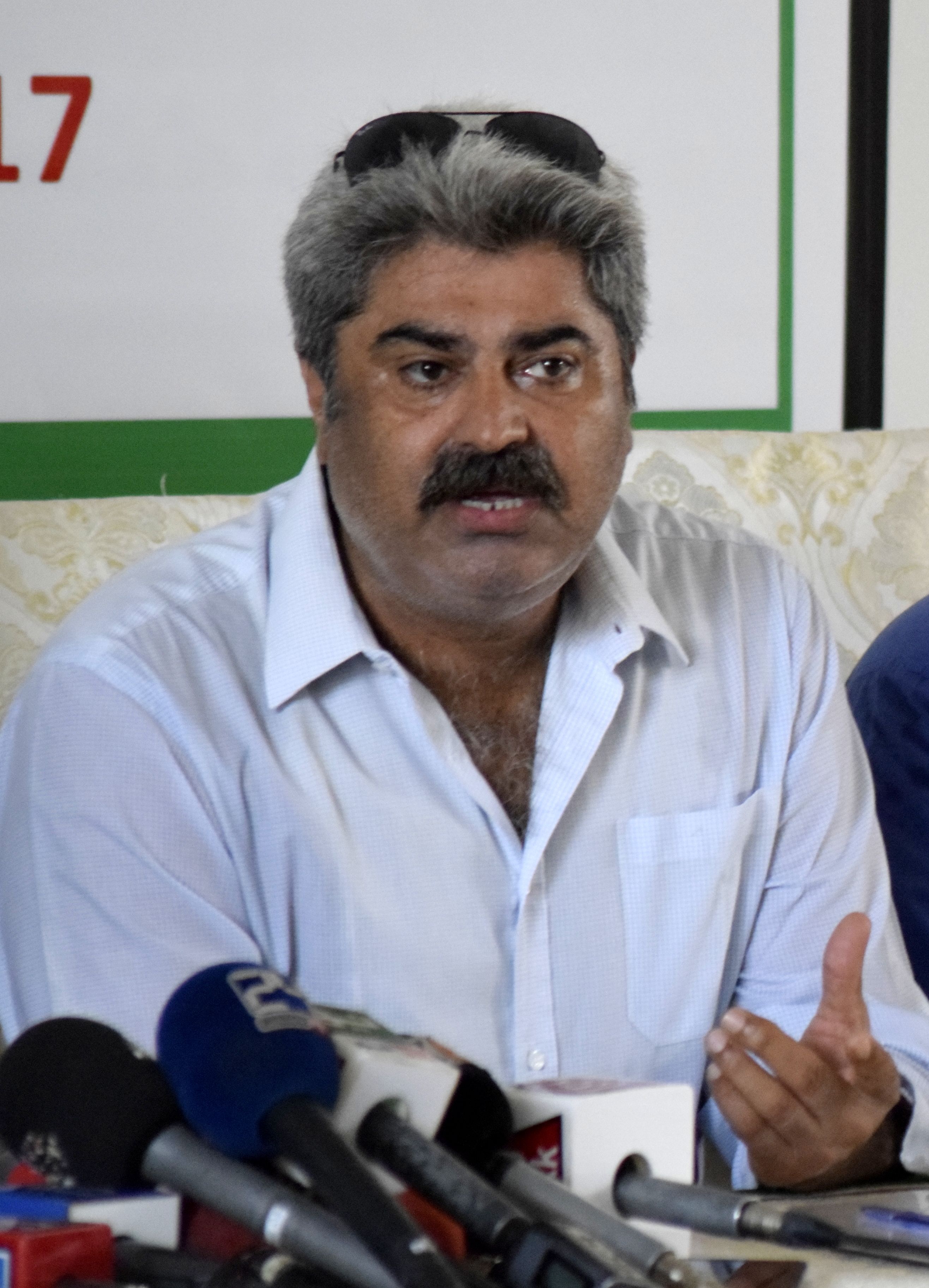 Azeem Hafeez Biography