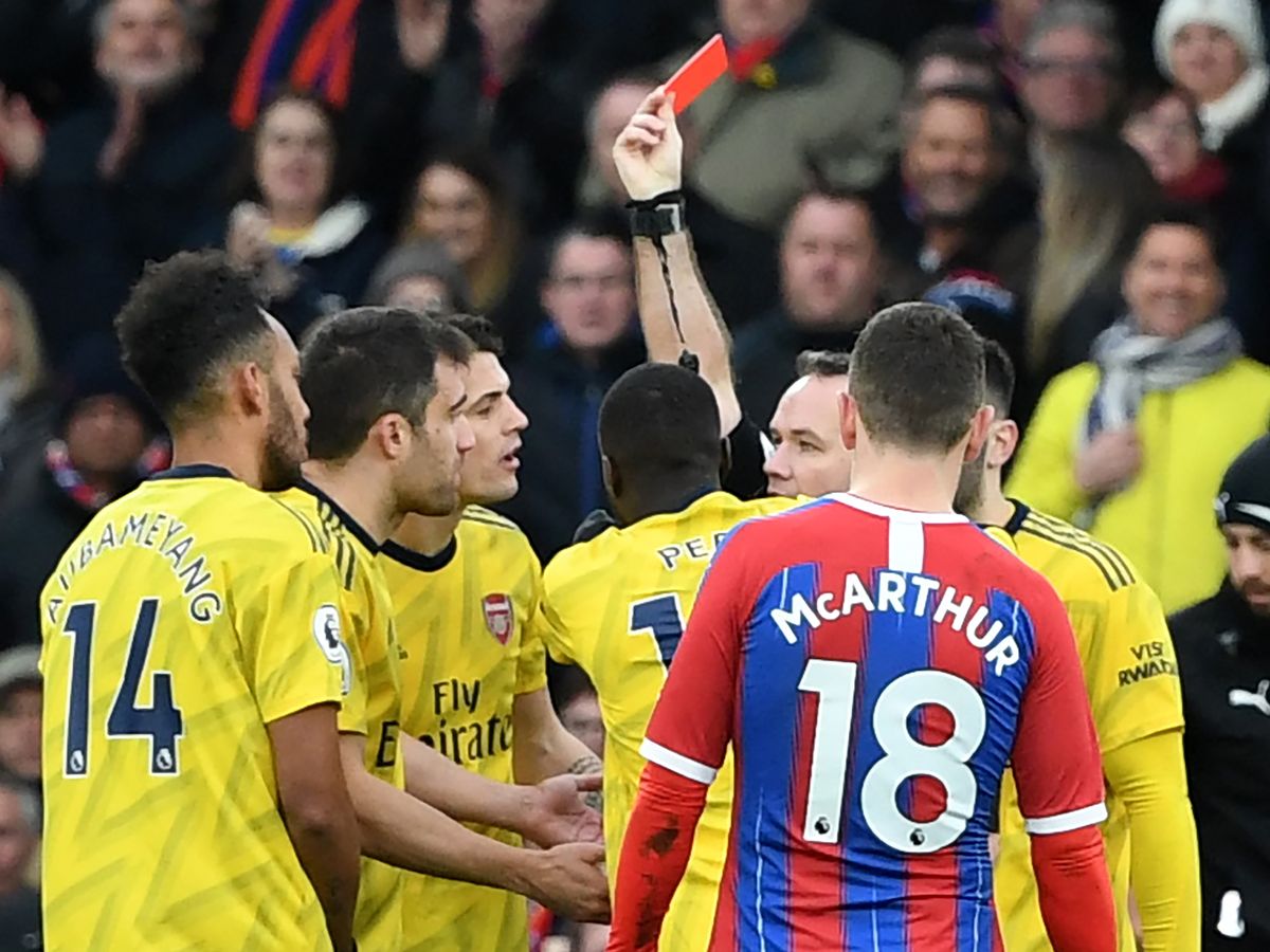 aubameyang-red-card-vs-palace-2020