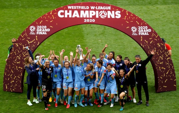 Melbourne City defeat Sydney FC 1-0 in the finals, crowned with the W-League Title
