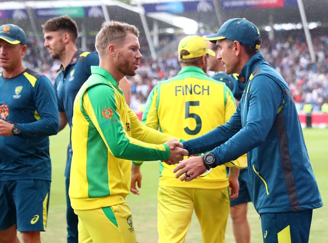 Australian cricket team to continue shaking hands despite corona virus threat