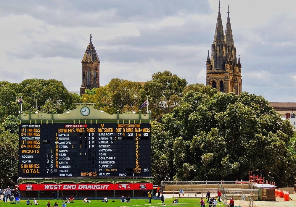 Adelaide Oval Year-1975