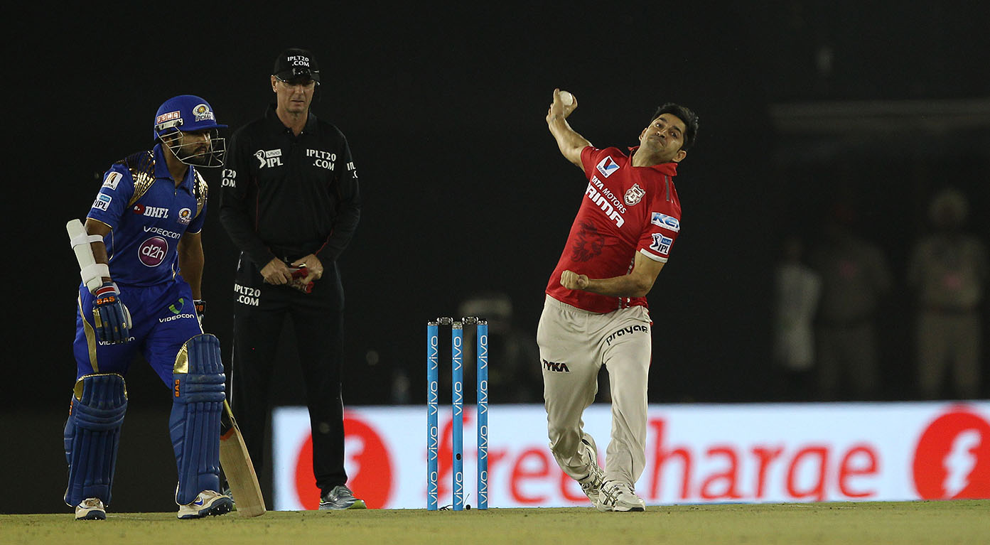 Bowling Performances of Mohit Sharma in IPL