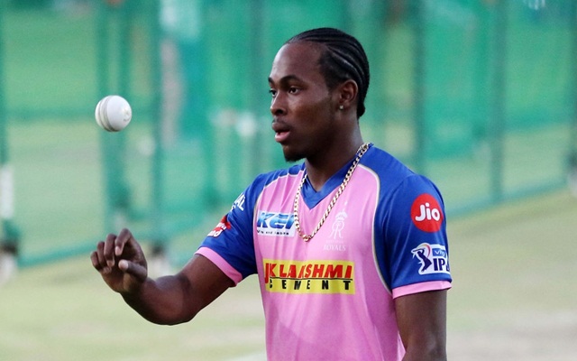 Top 5 bowling performances of Jofra Archer in IPL