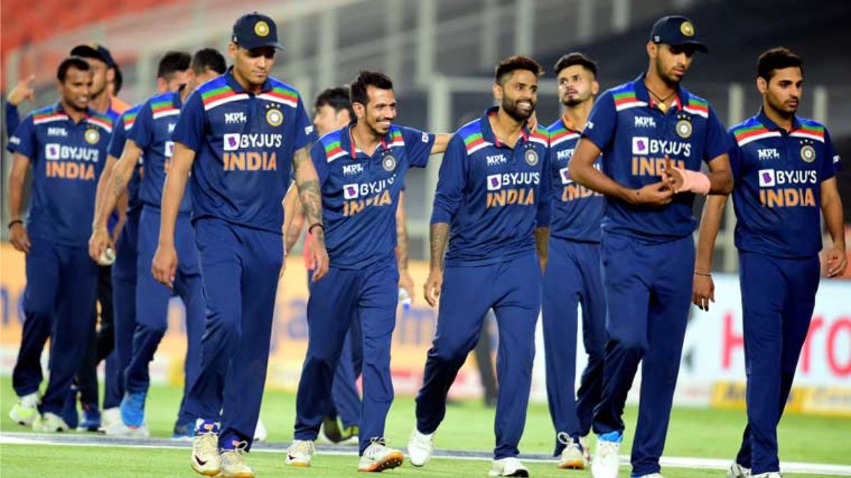 Team India meets the legendary movie star ahead of NZ Series
