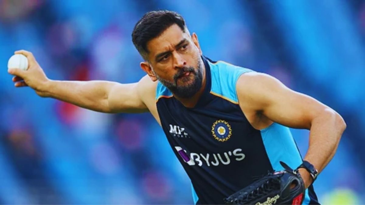 “Dhoni made us bite the dust after eating Butter Chicken and Roti” – Suresh Raina recalls first interaction with MSD!