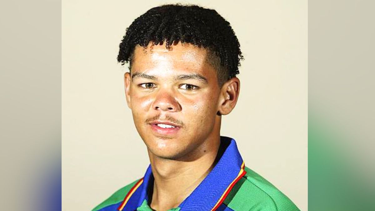 Burton van Rooi Biography: Early Life, Age, Height, Professional life, Girlfriend, Facts & Networth