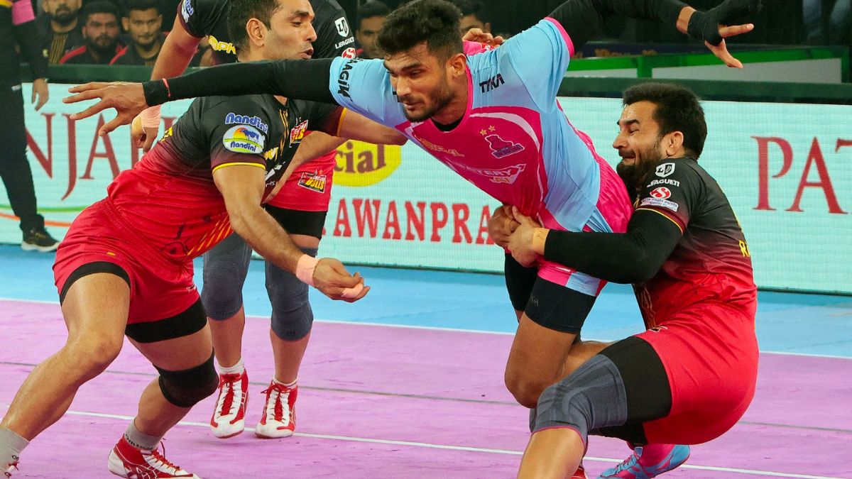 Ran Singh and Monu steal the show as Bengaluru Bulls claim thrilling tie with Jaipur Pink Panthers