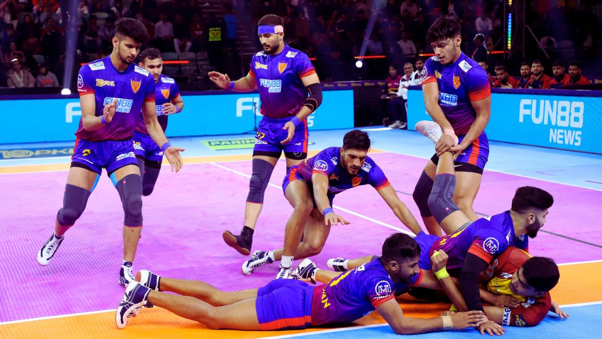 Ashu Malik leads Dabang Delhi K.C. with SUPER 10 as Telugu Titans suffer 44-33 loss